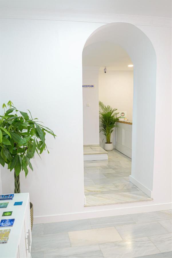 Hostal La Calzada ทาริฟา ภายนอก รูปภาพ